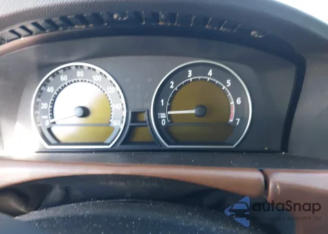 2008 BMW 750I из США, поврежденный, VIN WBAHL83568DT11627